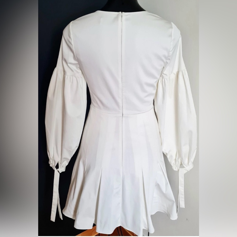Chic White Long Sleeve Dress - Picture 2 of 11